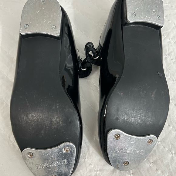 Danskin Glossy Black Kids Dance/Tap Shoes - Picture 3 of 5